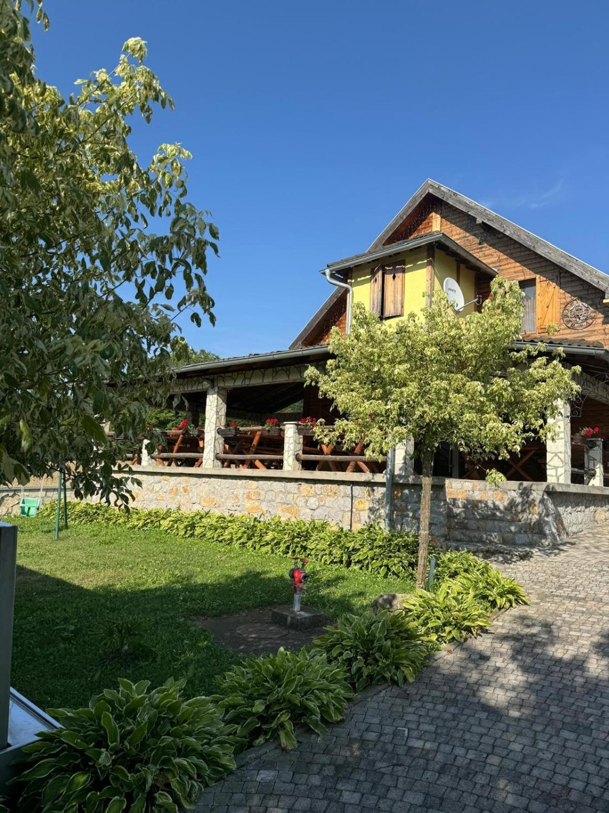 דספוטובאץ Forest Camp מראה חיצוני תמונה